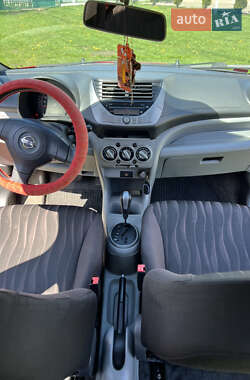 Хетчбек Nissan Pixo 2011 в 