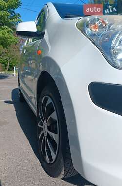 Хетчбек Nissan Pixo 2010 в Вінниці
