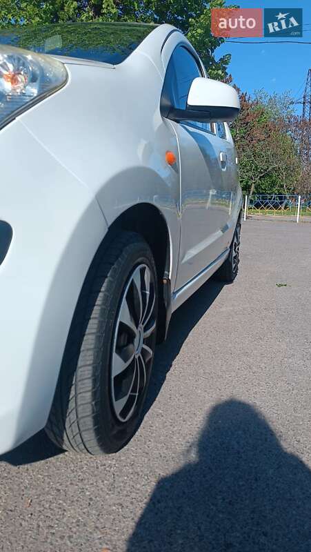 Хэтчбек Nissan Pixo 2010 в Виннице фото 4 Хэтчбек Nissan Pixo 2010 в Виннице