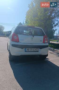 Хетчбек Nissan Pixo 2010 в Вінниці
