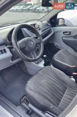 Хэтчбек Nissan Pixo 2009 в 