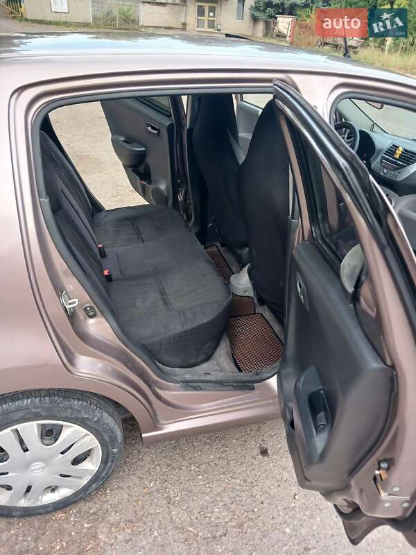 Хэтчбек Nissan Pixo 2009 в Львове