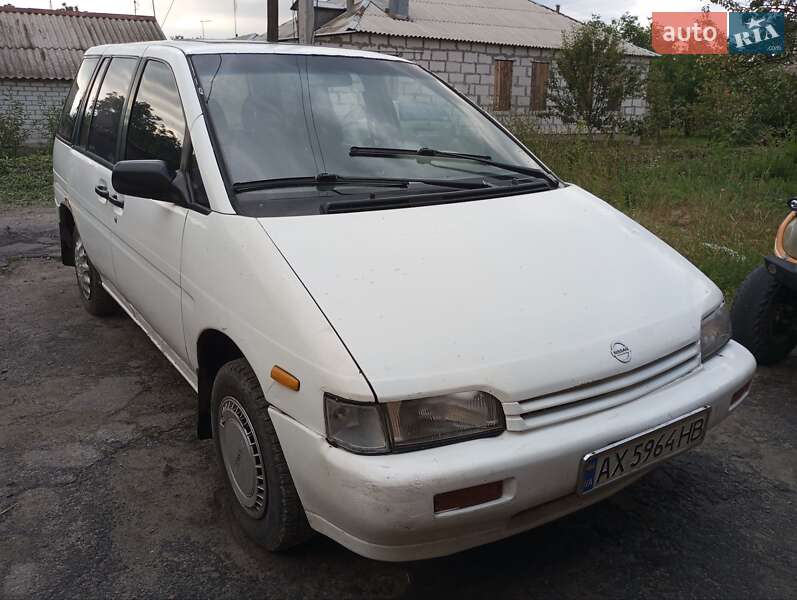 Nissan Prairie 1993