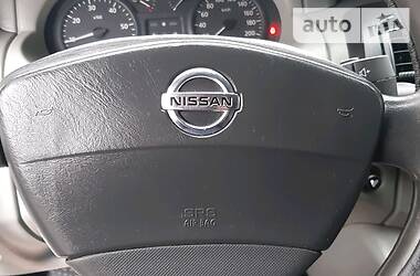 Вантажопасажирський фургон Nissan Primastar 2003 в 