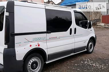 Вантажопасажирський фургон Nissan Primastar 2003 в 