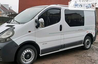 Вантажопасажирський фургон Nissan Primastar 2003 в 