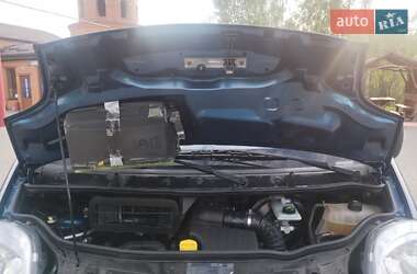 Вантажопасажирський фургон Nissan Primastar 2010 в 