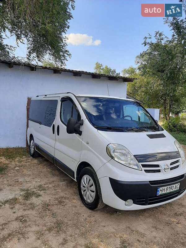 Минивэн Nissan Primastar 2010 в 