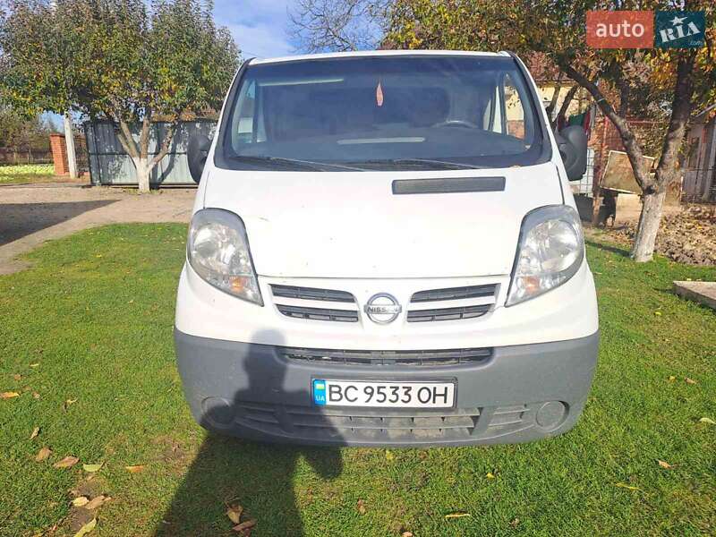 Вантажний фургон Nissan Primastar 2010 в Львові