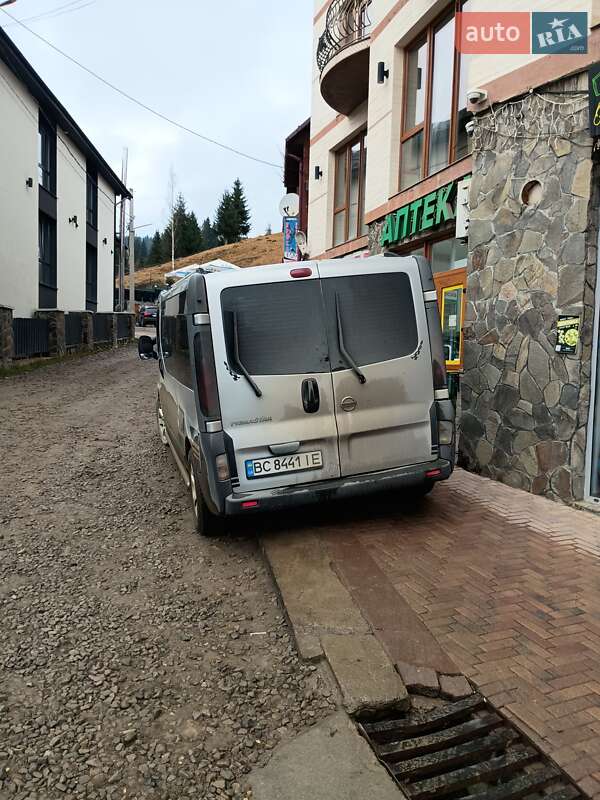 Минивэн Nissan Primastar 2006 в Яремче