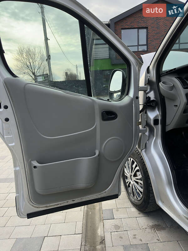 Минивэн Nissan Primastar 2004 в Тернополе