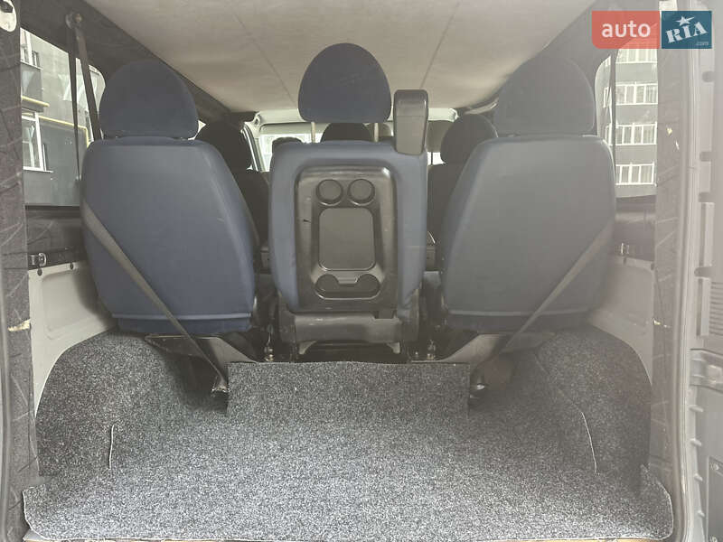 Мінівен Nissan Primastar 2009 в Охтирці