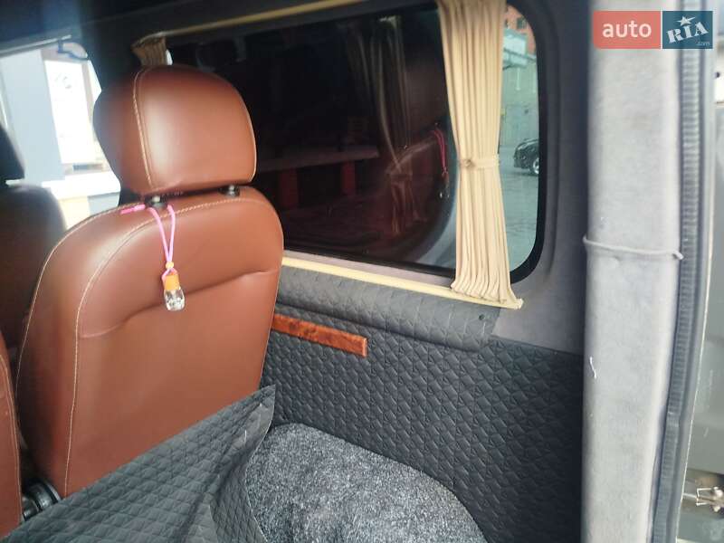 Минивэн Nissan Primastar 2008 в Нетешине