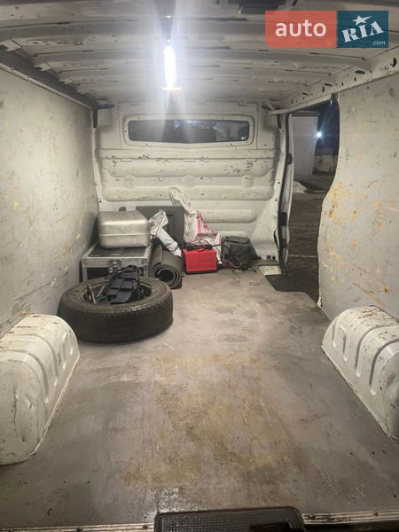 Грузопассажирский фургон Nissan Primastar 2012 в Киеве