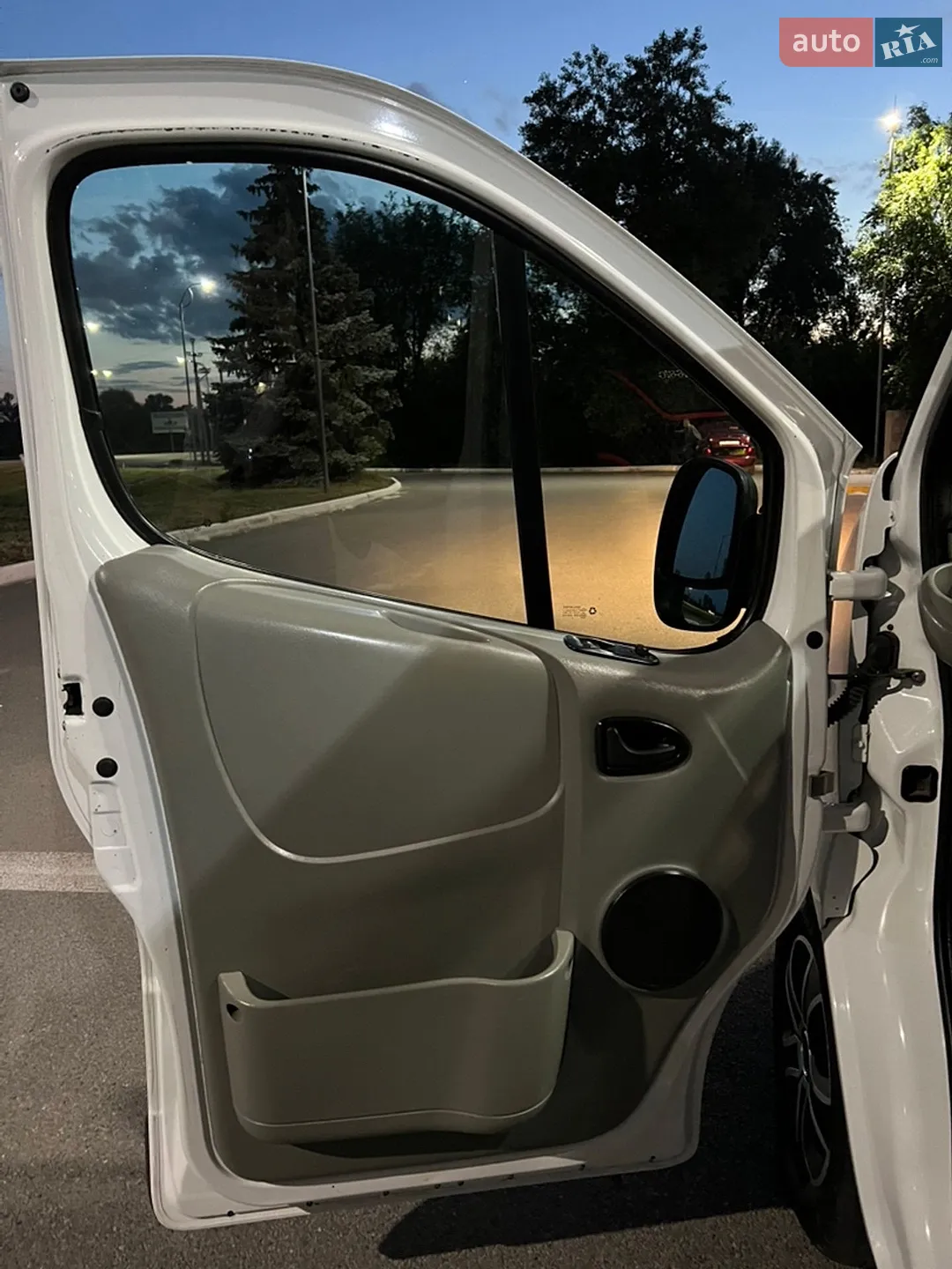 2011 Nissan Primastar - мініатюра 28