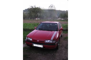 Седан Nissan Primera 1993 в Ивано-Франковске