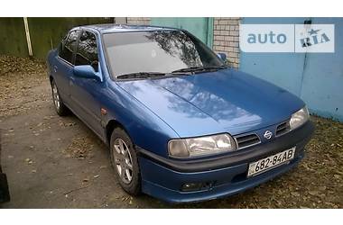 Седан Nissan Primera 1995 в Днепре