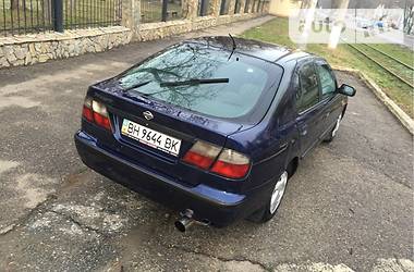 Хэтчбек Nissan Primera 1998 в Одессе