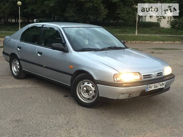 Ліфтбек Nissan Primera 1992 в Одесі