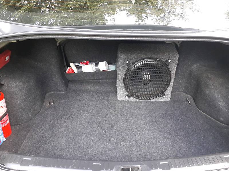 Седан Nissan Primera 2003 в Нововолинську