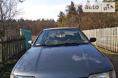 Седан Nissan Primera 1992 в 