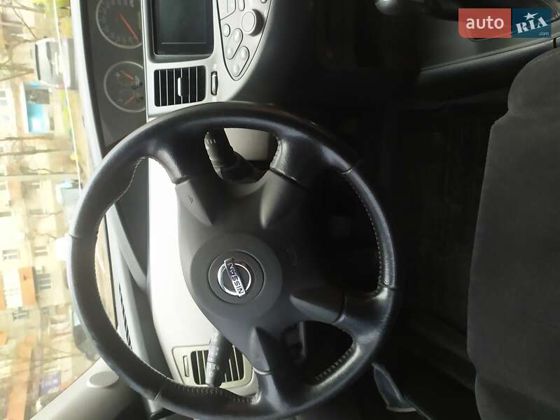 Седан Nissan Primera 2002 в Днепре