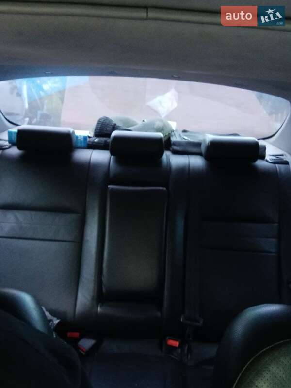 Седан Nissan Primera 2003 в Киеве