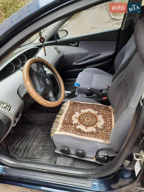 Седан Nissan Primera 2002 в Дніпрі