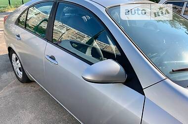 Седан Nissan Primera 2003 в Киеве