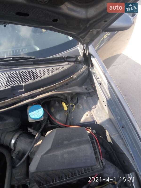 Седан Nissan Primera 2002 в Фастові