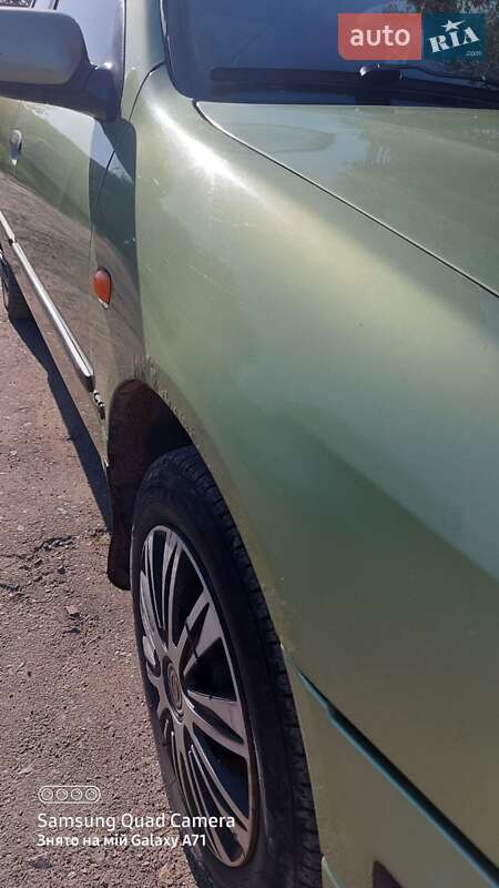 Лифтбек Nissan Primera 1996 в Бережанах