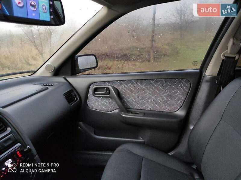 Лифтбек Nissan Primera 1996 в Бережанах