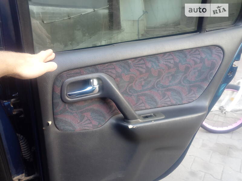 Універсал Nissan Primera 1998 в Южному