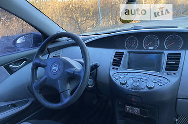 Седан Nissan Primera 2002 в 