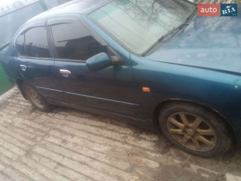 Седан Nissan Primera 1998 в Білгороді-Дністровському