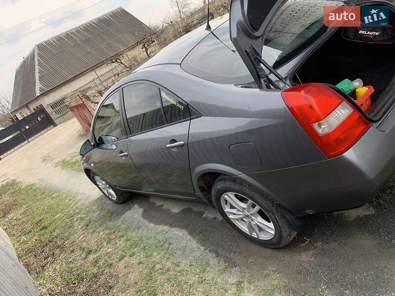 Седан Nissan Primera 2003 в Монастирищеві