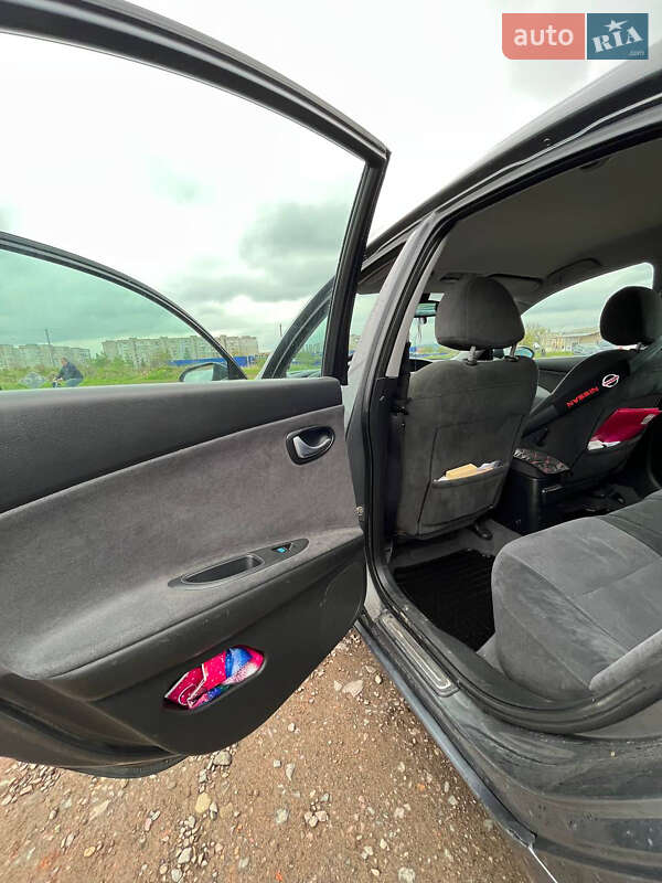 Ліфтбек Nissan Primera 2002 в Дрогобичі