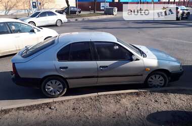 Хэтчбек Nissan Primera 1991 в Одессе