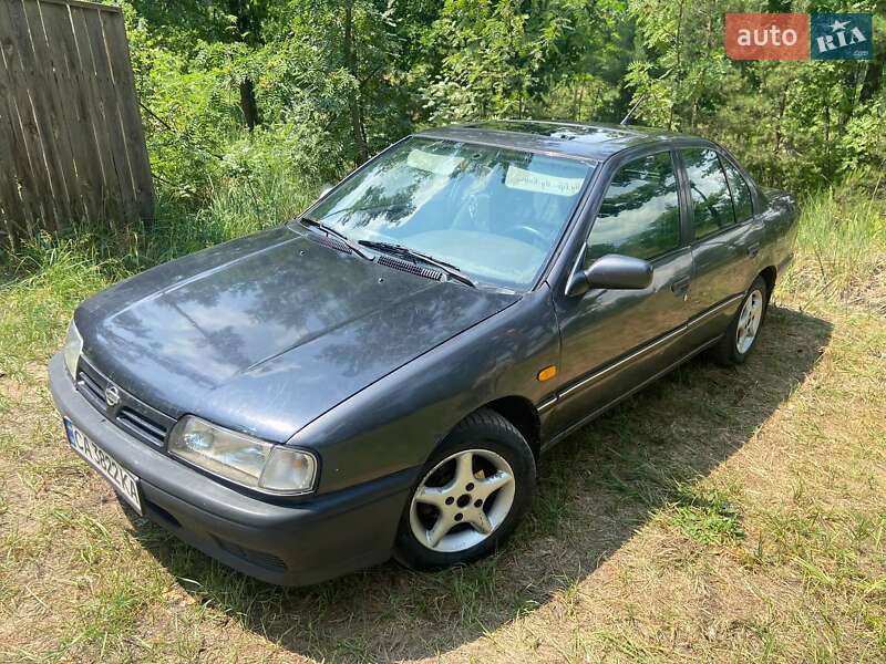Седан Nissan Primera 1994 в Бородянці