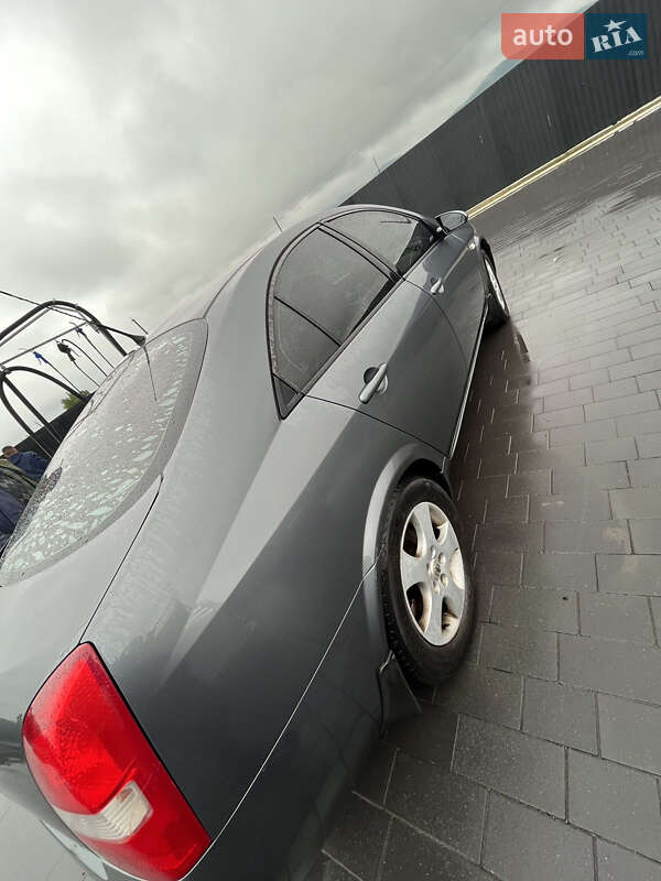 Седан Nissan Primera 2003 в Рожнятові