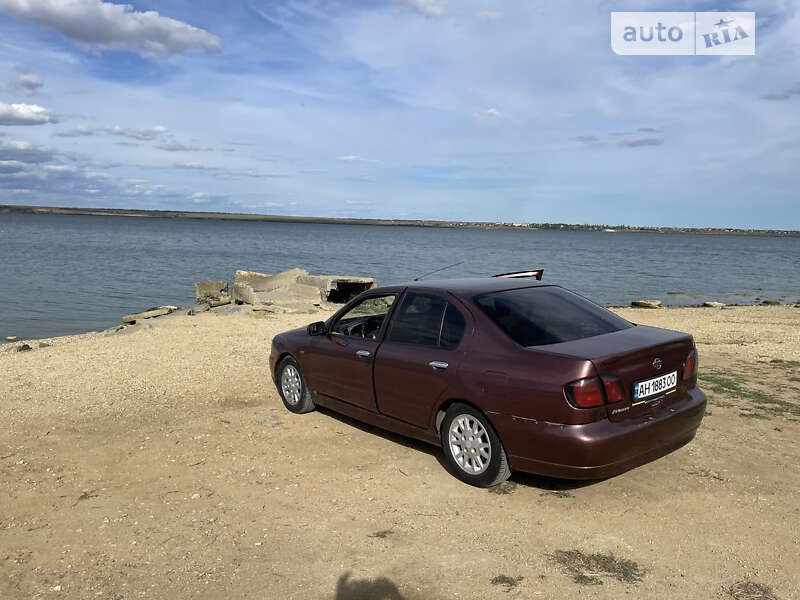 Седан Nissan Primera 2001 в Одессе