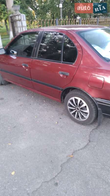 Седан Nissan Primera 1995 в Рокитному