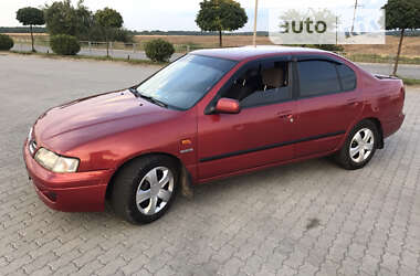 Седан Nissan Primera 1998 в 