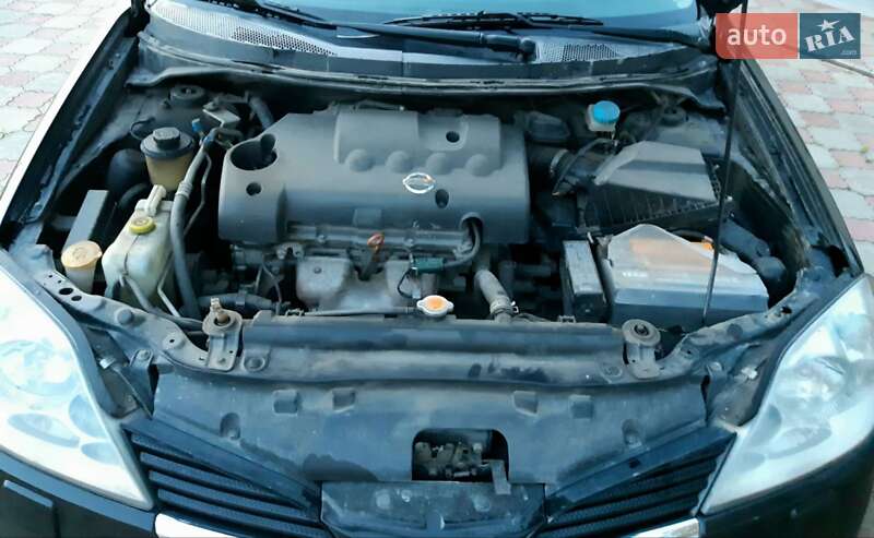 Седан Nissan Primera 2006 в Кельменцях