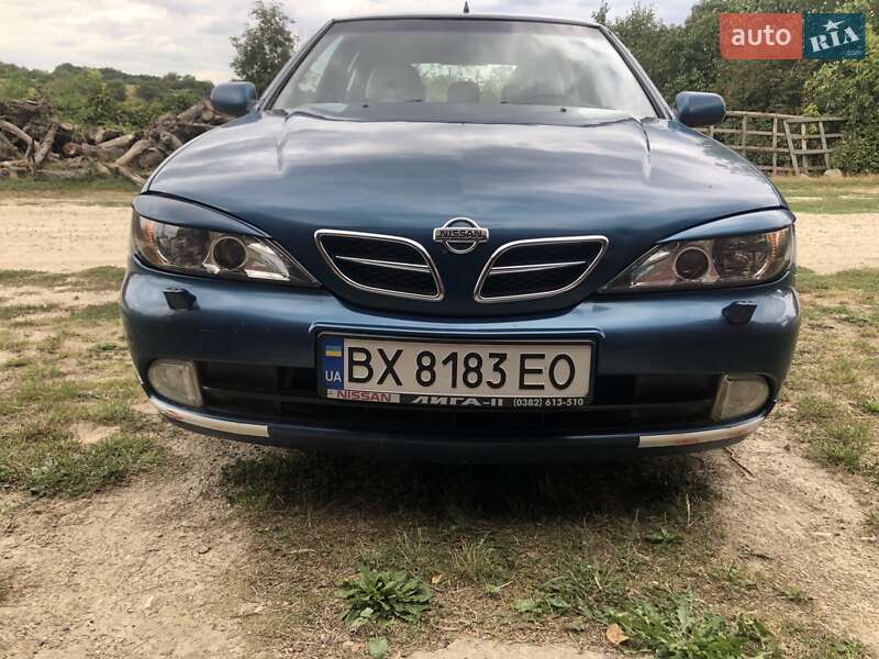 Седан Nissan Primera 2001 в 