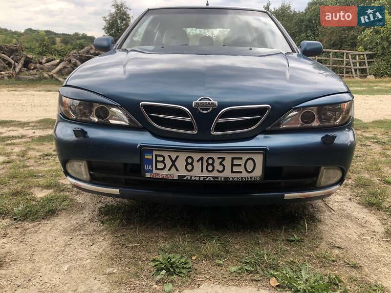 Седан Nissan Primera 2001 в Виньковцах