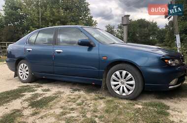 Седан Nissan Primera 2001 в 