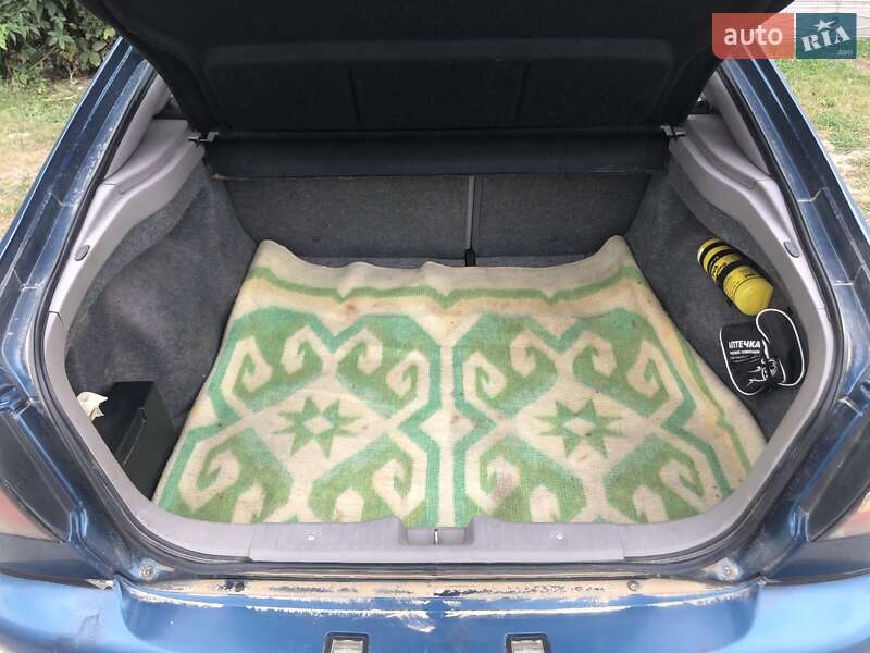 Седан Nissan Primera 2001 в Віньківцях