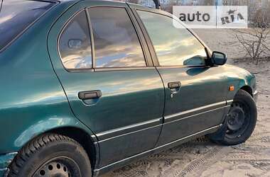 Седан Nissan Primera 1996 в Черкассах