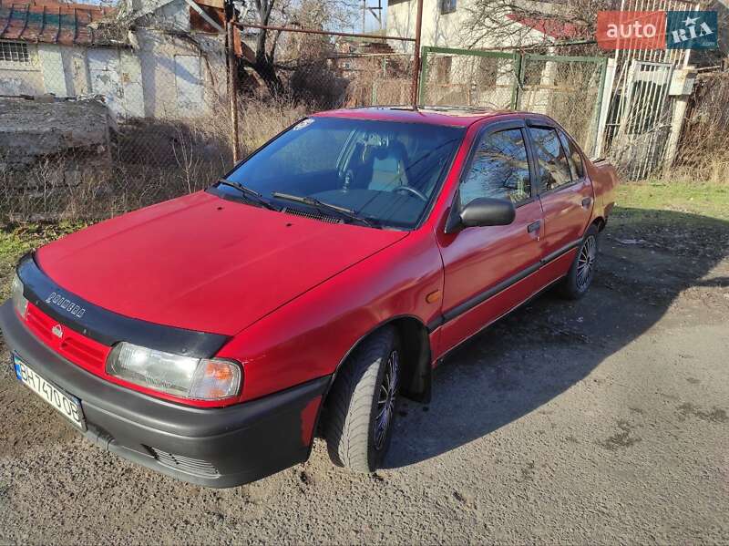 Седан Nissan Primera 1991 в Одессе